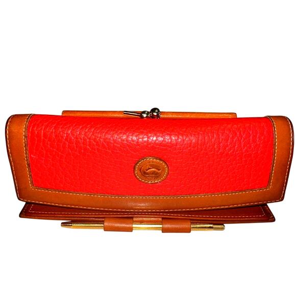 Vintage Dooney & Bourke Red Raspberry Tart Checkbook Wallet W/ Pen Coin Purse 7" - Picture 1 of 15